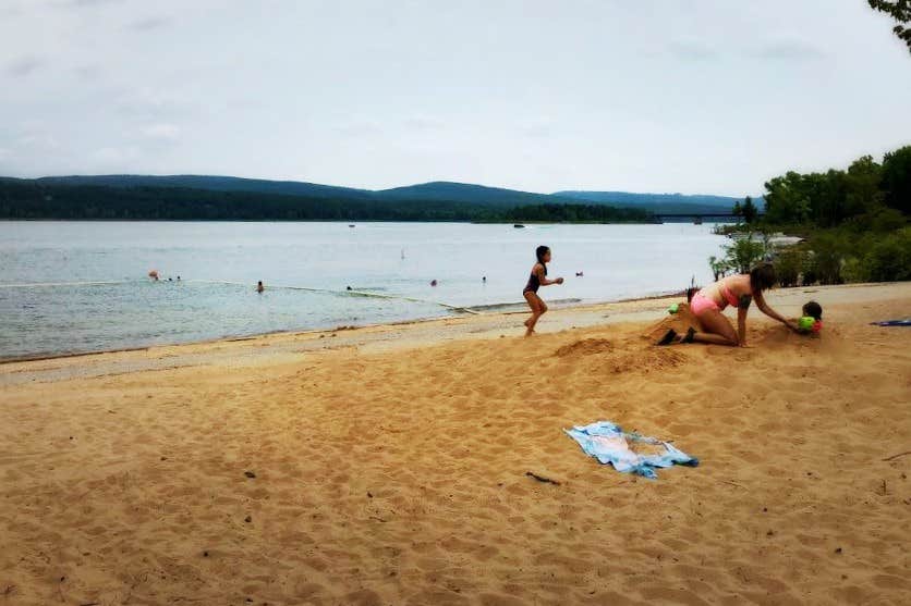 Camper submitted image from COE Greers Ferry Lake Devil's Fork Campground - 4