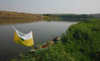 Camping near Chouteau County Fairgrounds & Canoe Launch Campground: Evans Bend Primitive Boat Camp, Fort Benton, Montana