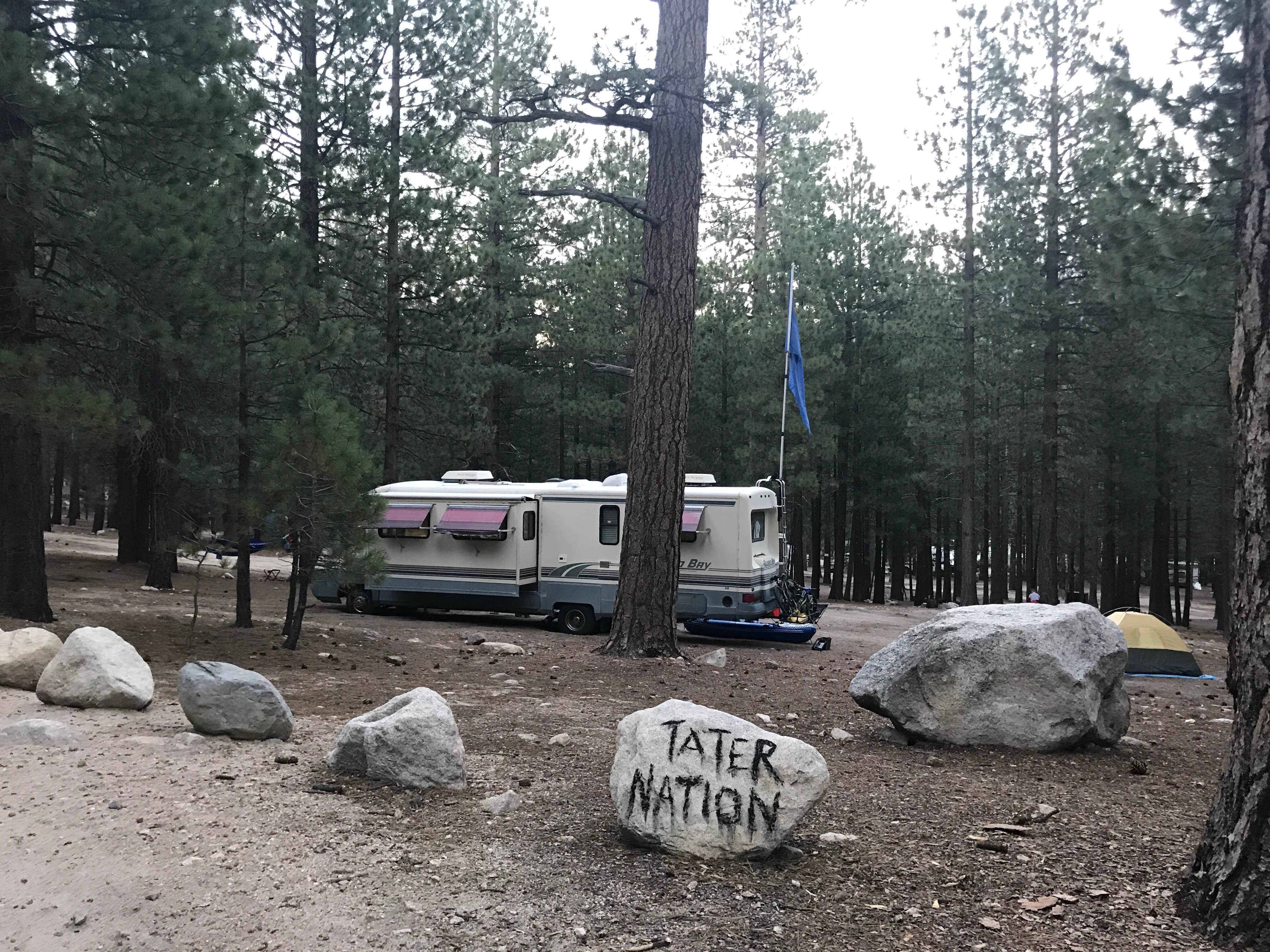 Twin store lakes campground