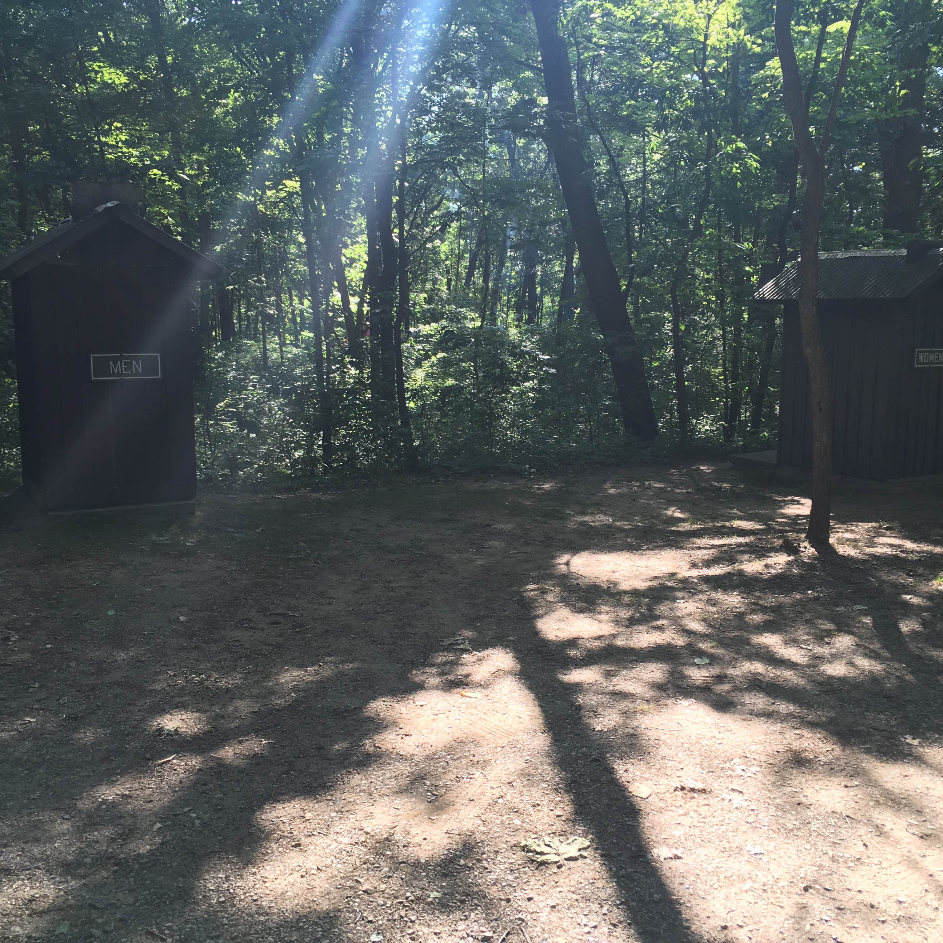 Escape to Serenity: Colorado's Deep Lake Campground