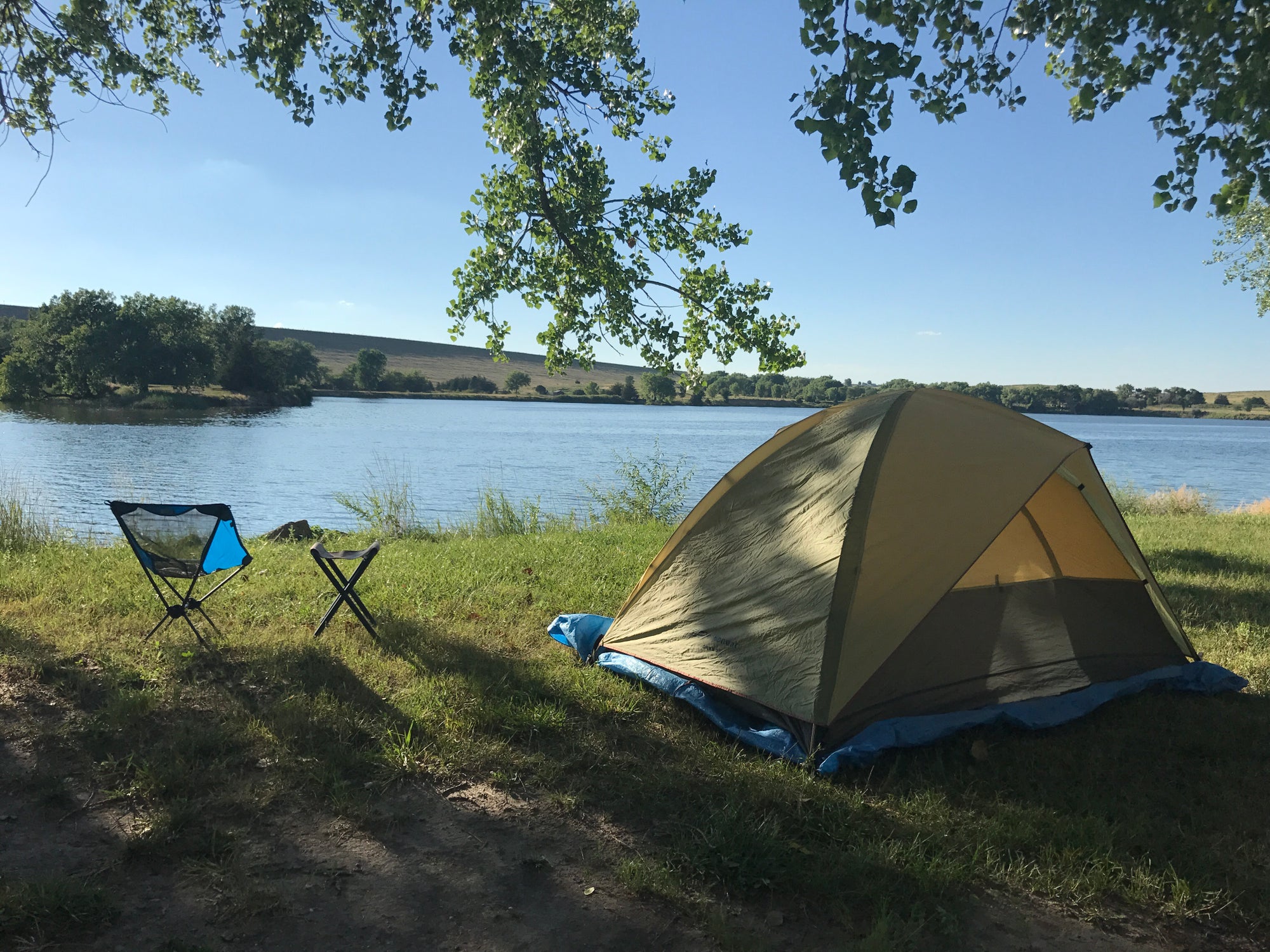 lake mcConaughy camping near shore