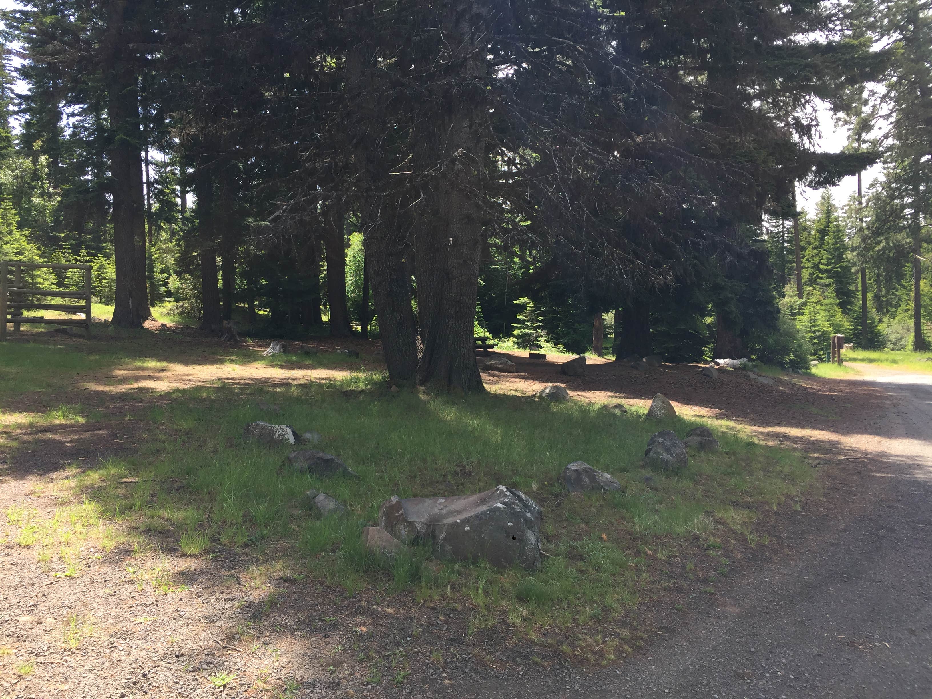 Knebal Springs Camping Dufur, OR