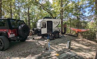 Camping near Lake Leatherwood City Park: Kettle Campground, Cabins & RV Park, Eureka Springs, Arkansas