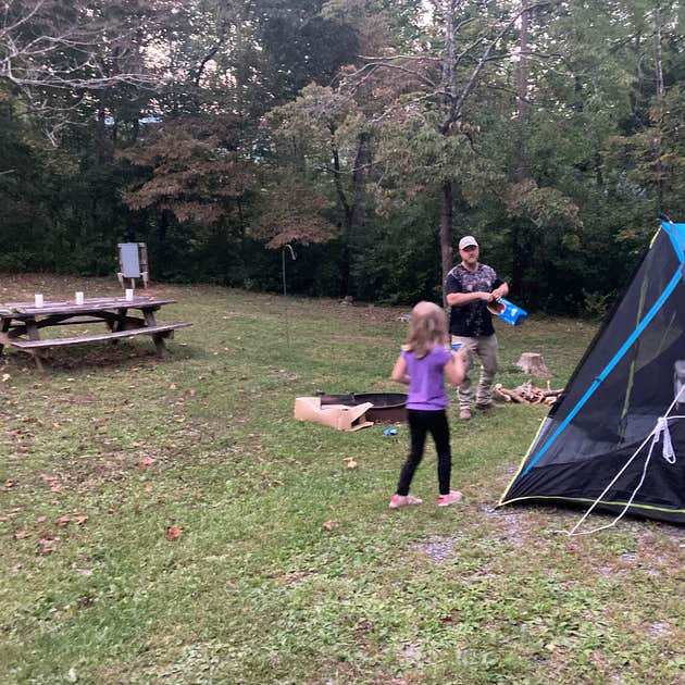 Lake Robertson Camping | Lexington, VA