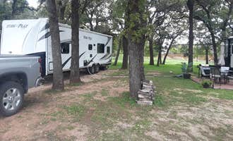 Camping near SKYE Texas Hill Country: Oakwood RV Resort, Fredericksburg, Texas