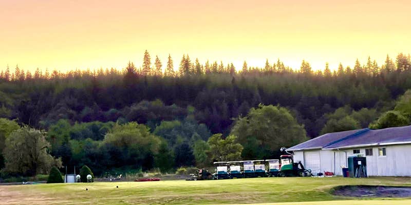 Camper submitted image from Riverwoods Golf and RV