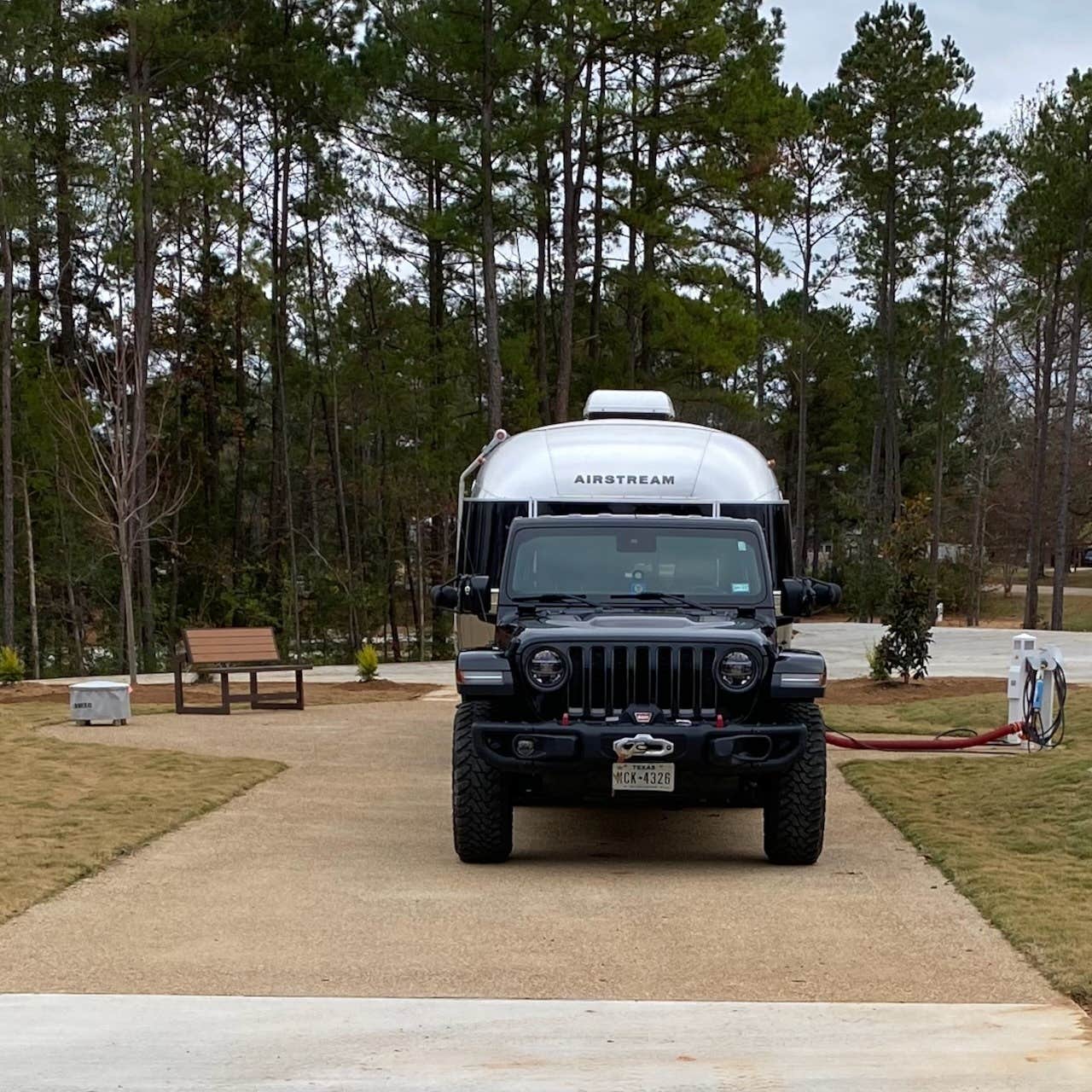 Camping near COE Lake O&#x27; the Pines Alley Creek Park: Avinger Station, Daingerfield, Texas
