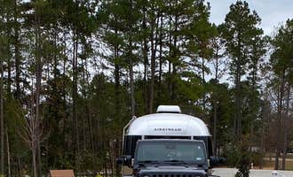 Camping near Buckhorn Creek: Avinger Station, Lake O' The Pines, Texas
