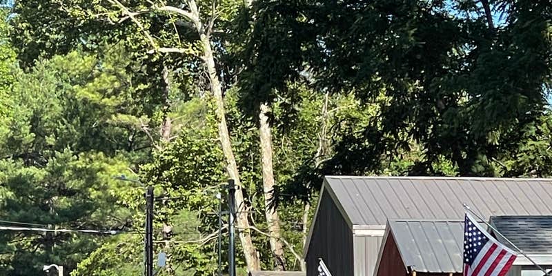 Camper submitted image from Holiday Hills Resort