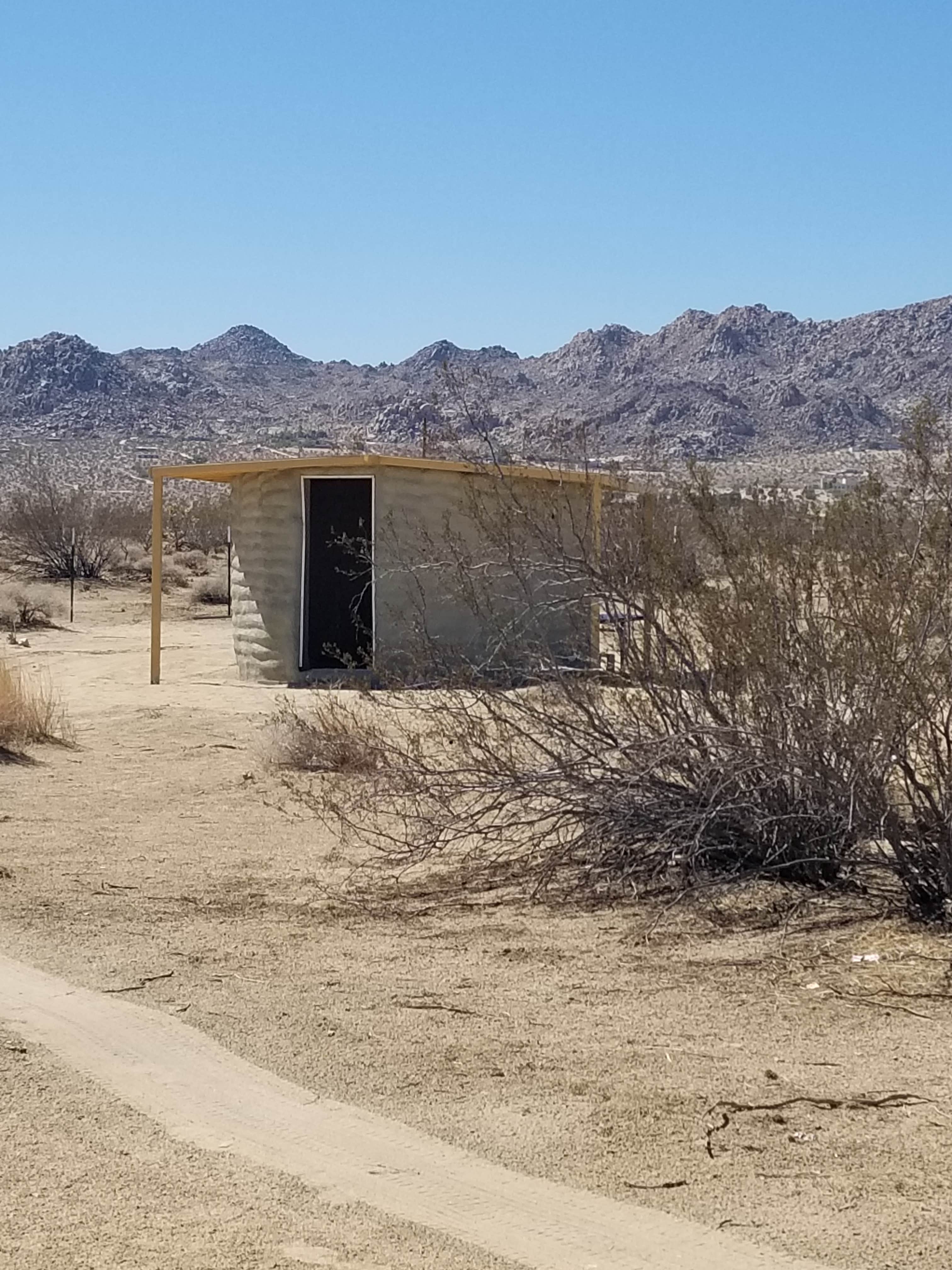 Camping near Joshua Tree RV & Campground: Coyote Gultch Hideout, Yucca Valley, California
