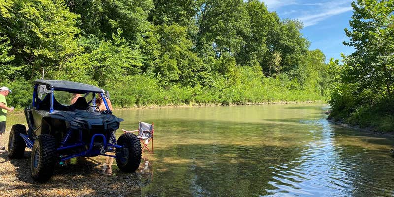 Camper submitted image from LOTO Off Road