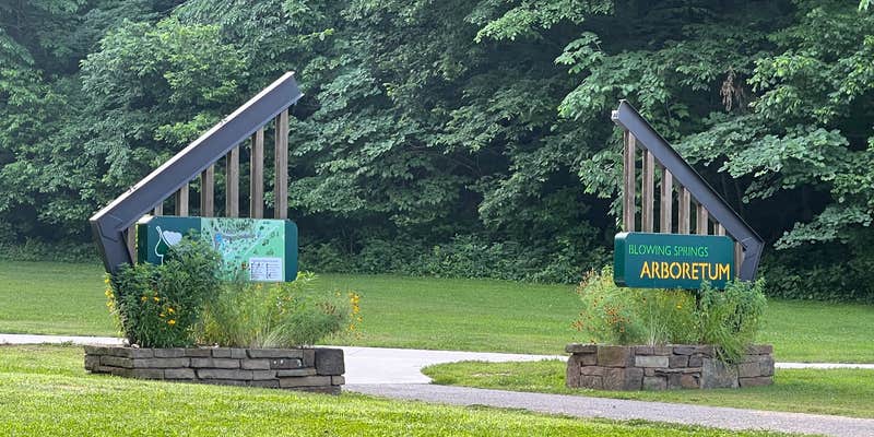 Camper submitted image from Blowing Springs RV Park & Campsites