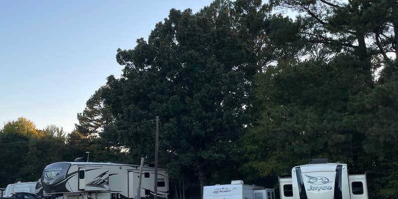 Camper submitted image from Travelers Camper Park