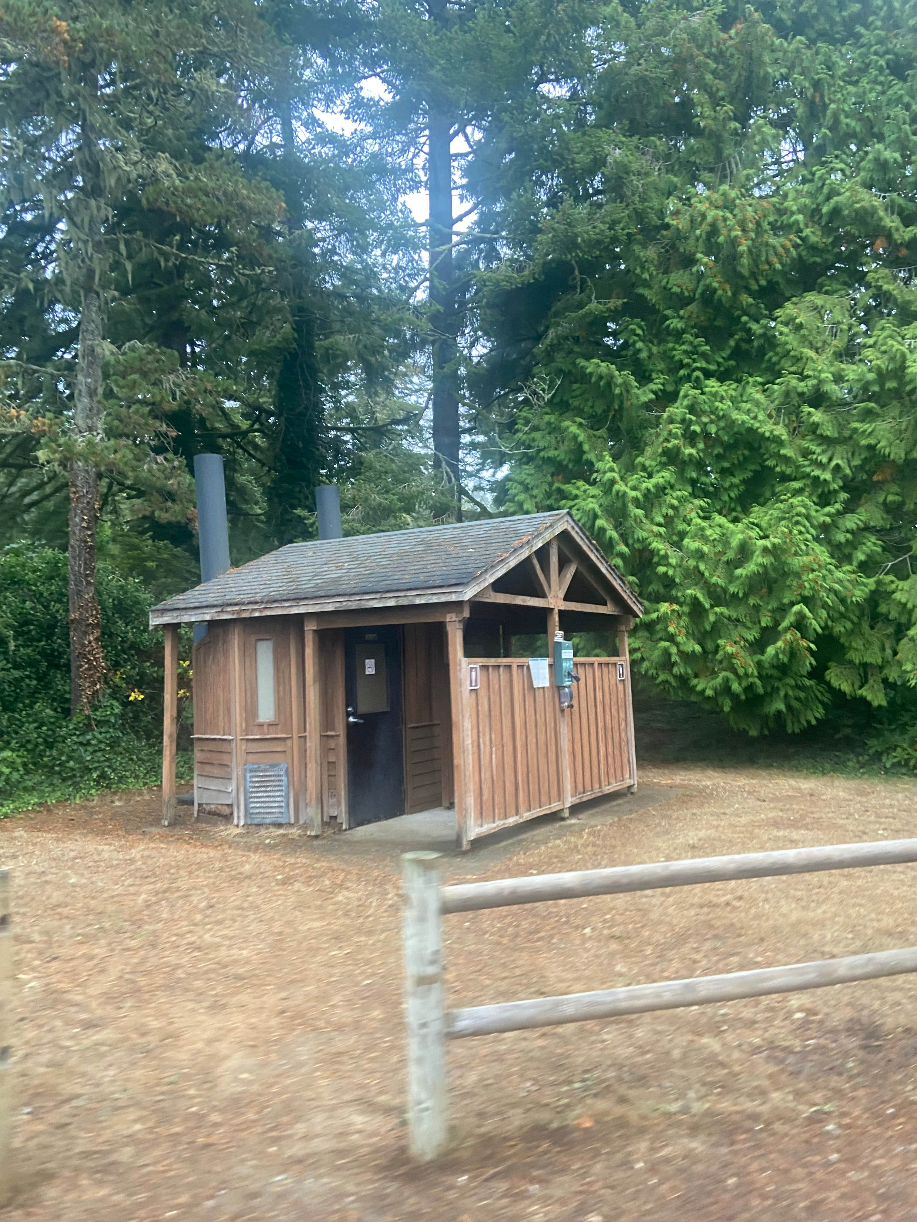 Camper submitted image from Siuslaw National Forest Tahkenitch Landing Campground - 4