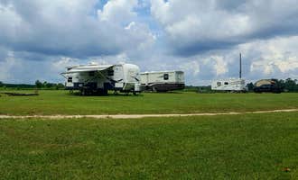Camping near Towns Bluff Park: JB'S RV Park, Baxley, Georgia