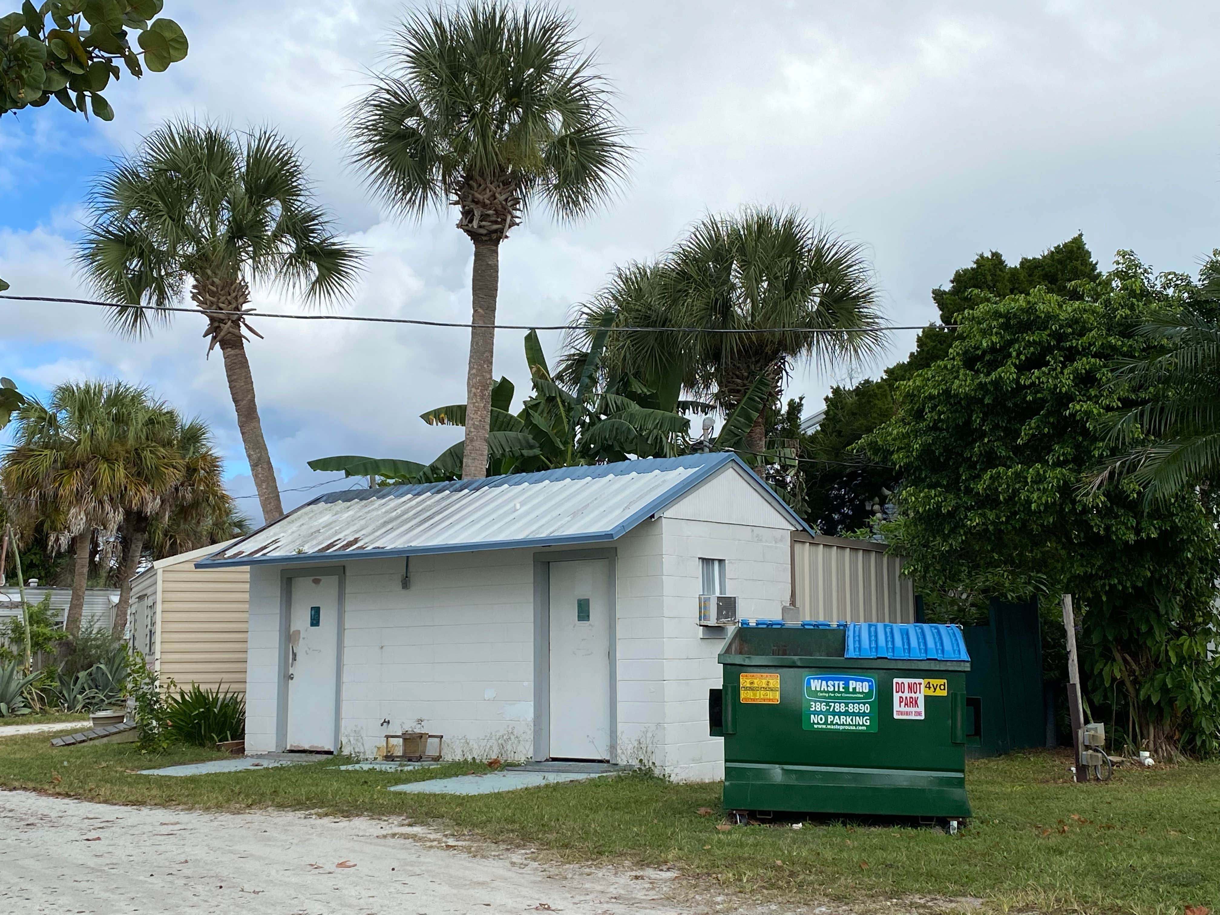 Jackson Hole RV Fish Camp Oak Hill, FL