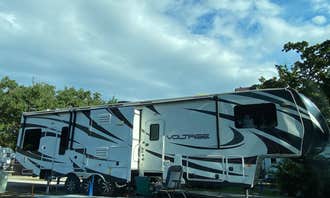 Embassy RV Park | Hallandale, FL