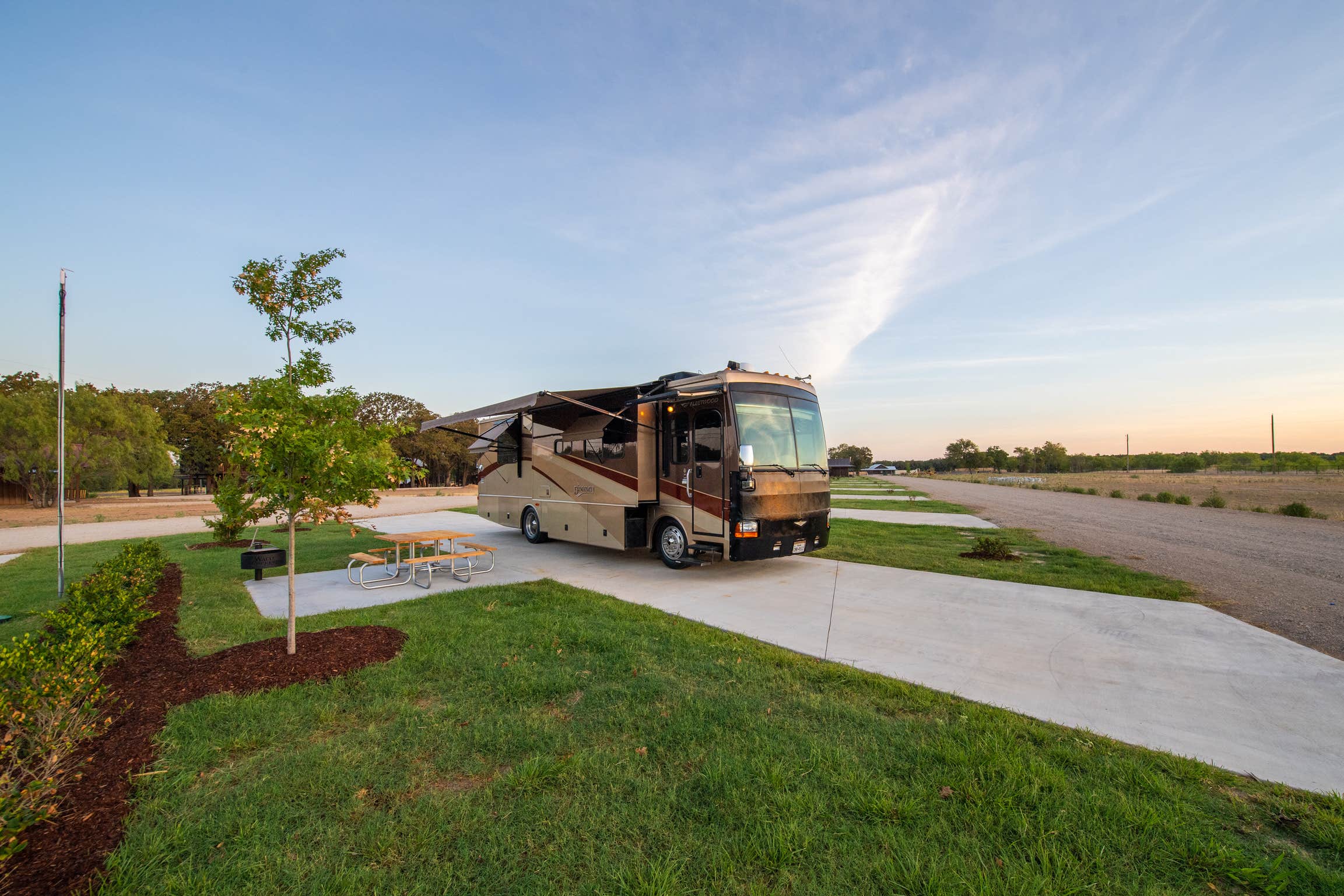 Camping near Hubbard City Lakes Park: Waco Creekside Resort, Waco, Texas
