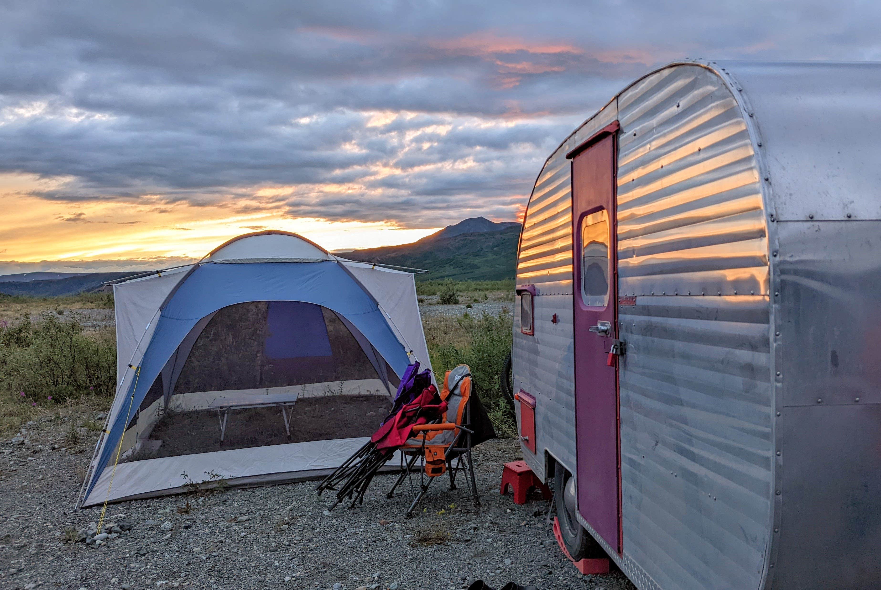 Camper submitted image from Isabell Pass, Gulkana Glacier Area - 1