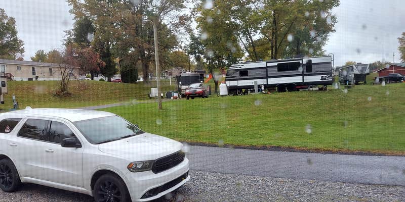 Camper submitted image from Walmar Manor Campground