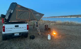 Camping near Dude Ranch: COE Lake Francis Case West Chamberlain Recreation Area, Chamberlain, South Dakota