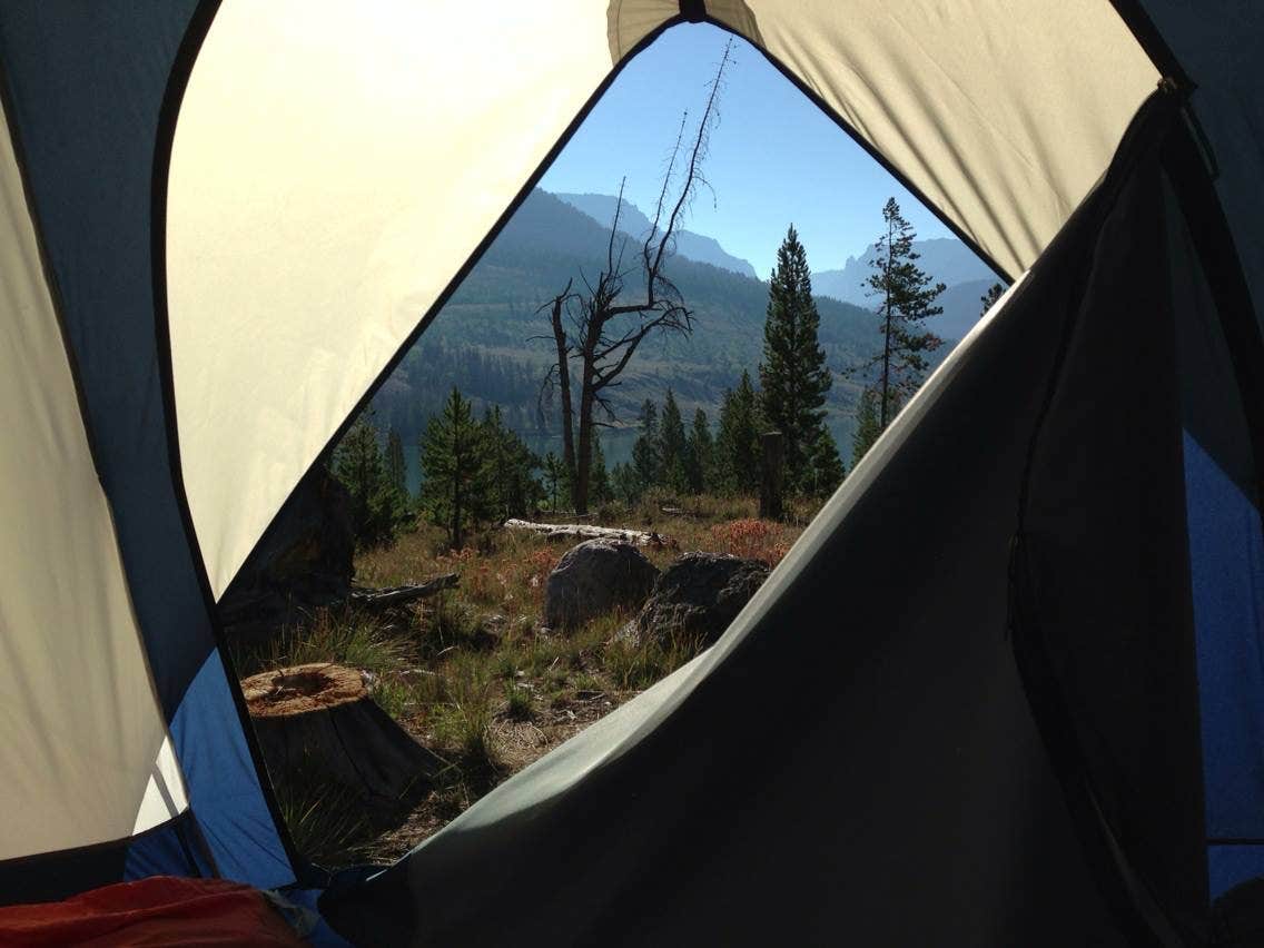 Camping near Whiskey Grove: Green River Lake Lodge - Bridger Teton National Forest, Dubois, Wyoming