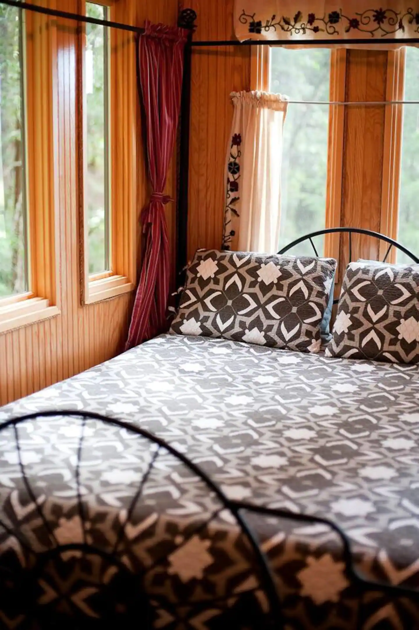 Camper-submitted photo at Vertical Horizons Treehouse Paradise near Selma, OR