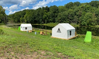 Tentrr Signature Site - Lakeside Tents in Historic Orchard