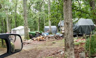 Camping near Purgatory Valley Farm : Echo Lake Campground, Pascoag, Rhode Island