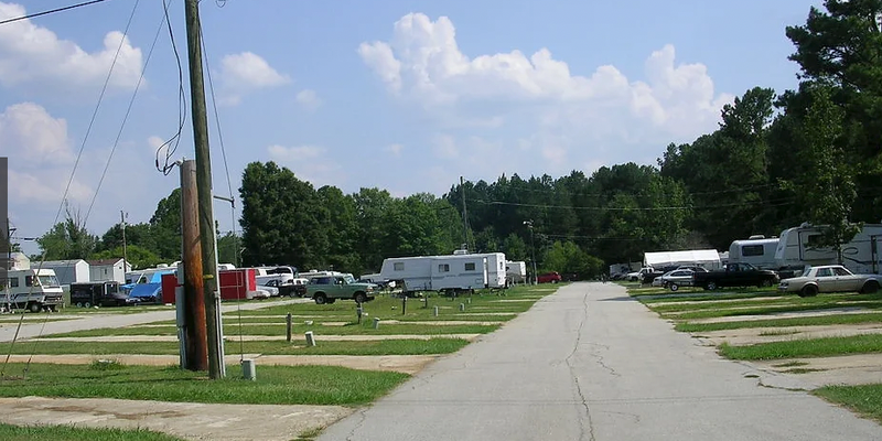 Camper submitted image from Riverside Estates RV Park