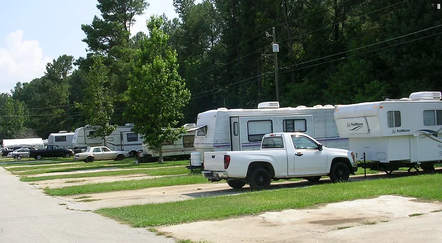 Camper submitted image from Riverside Estates RV Park - 2