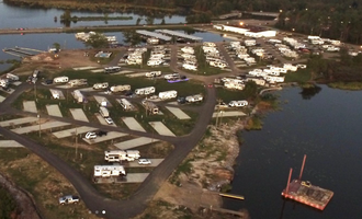Camping near Yogi on the Lake: Sunset Marina at 43, Madison, Mississippi