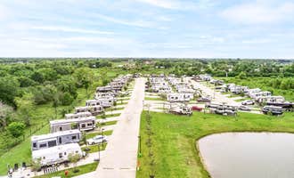 Camping near Lakeview RV Resort: Pearland RV Park, Pearland, Texas