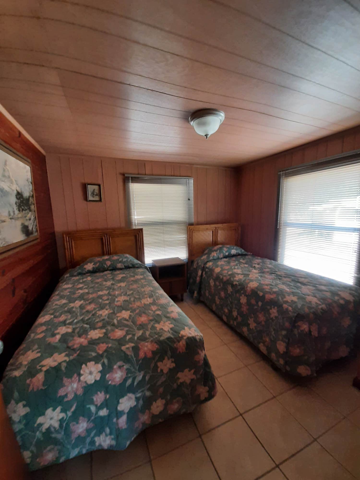 Camper submitted image from Twin Palms Resort - 1
