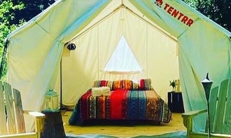 Camping near Chestnut Hill Farm Glamping Tents: Mia’s Glampaway, Palenville, New York