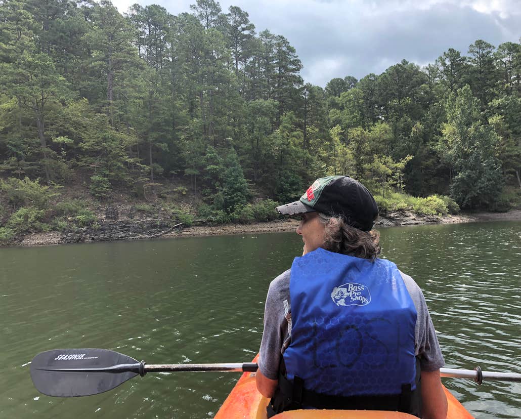 kayaking on lake Ouachita in Ouachita national forest