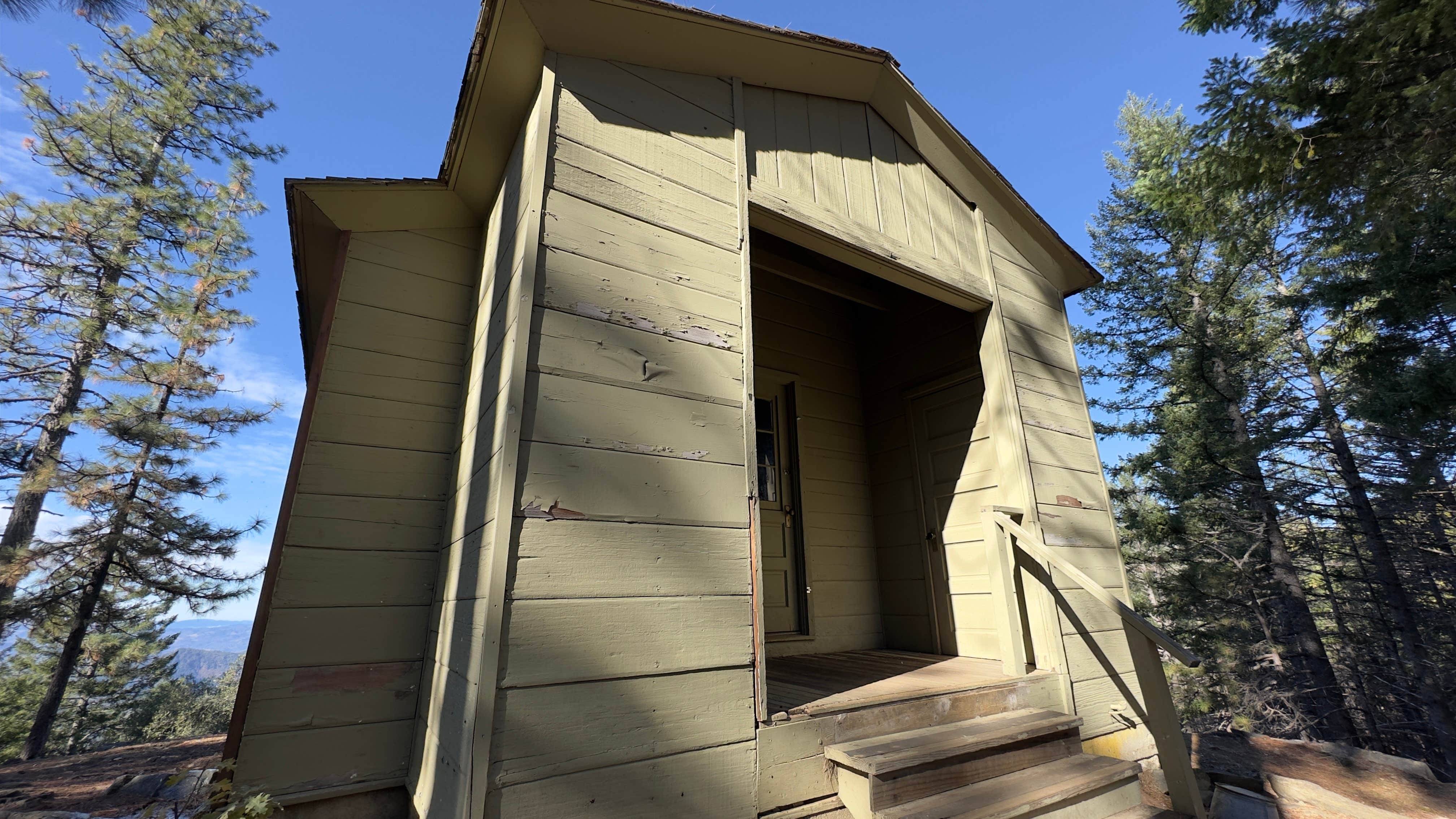 Camper submitted image from Pine Mountain Lookout - 4