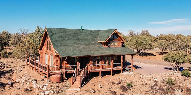 Camper submitted image from Beautiful Log Cabin in Northern Arizona: The Perfect Retreat