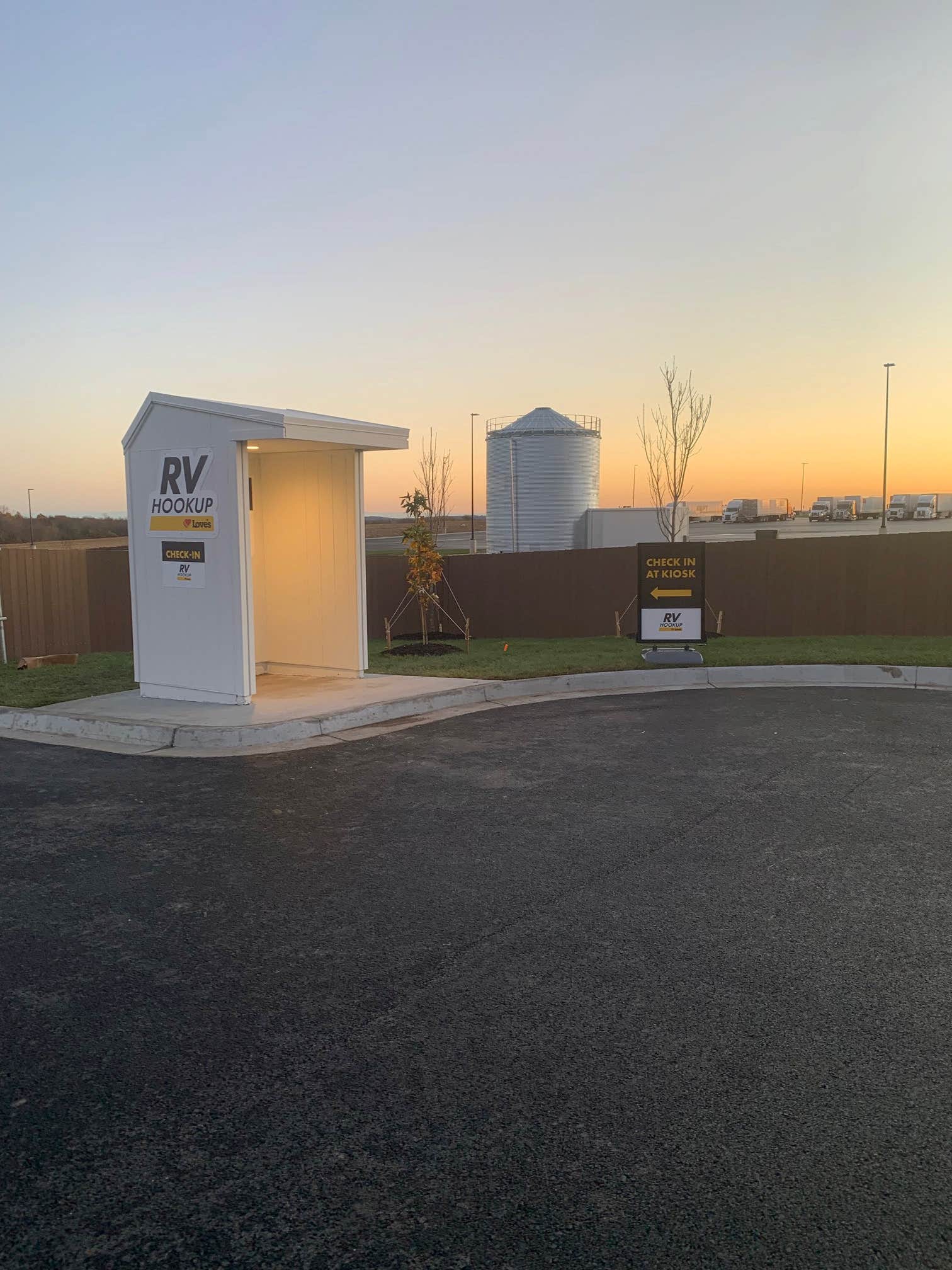 Camper-submitted photo at Love's RV Hookup - Bates City MO 809 near Oak Grove, MO