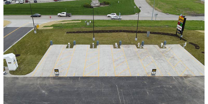 Camper submitted image from Love's RV Hookup-Cameron MO 837