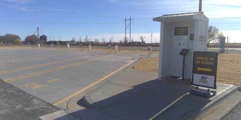 Camper submitted image from Love's RV Hookup-Dalhart TX 836