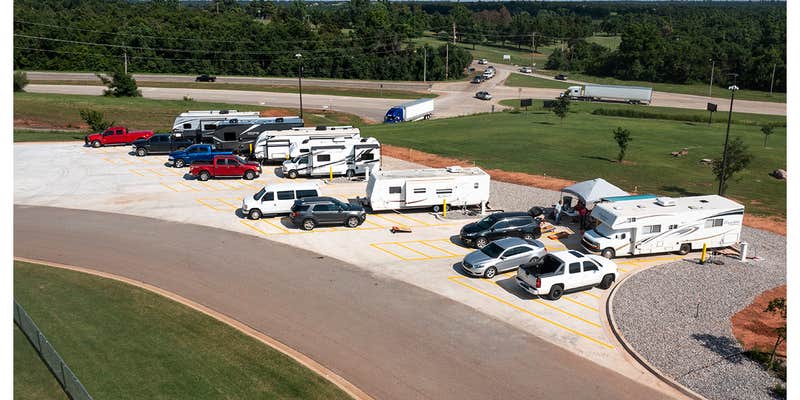 Camper submitted image from Love's RV Hookup-Guthrie OK 604