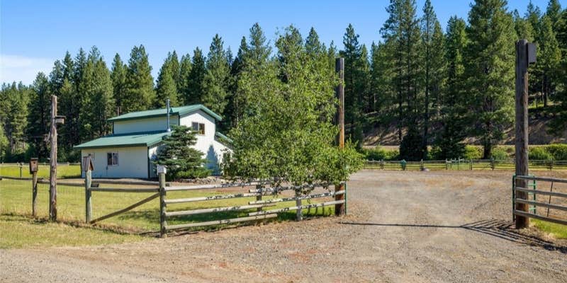 Camper submitted image from Barn Valley - closed