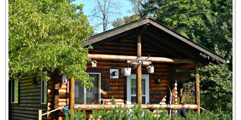 Camper submitted image from Ovenell's Heritage Inn & Log Cabins, LLC