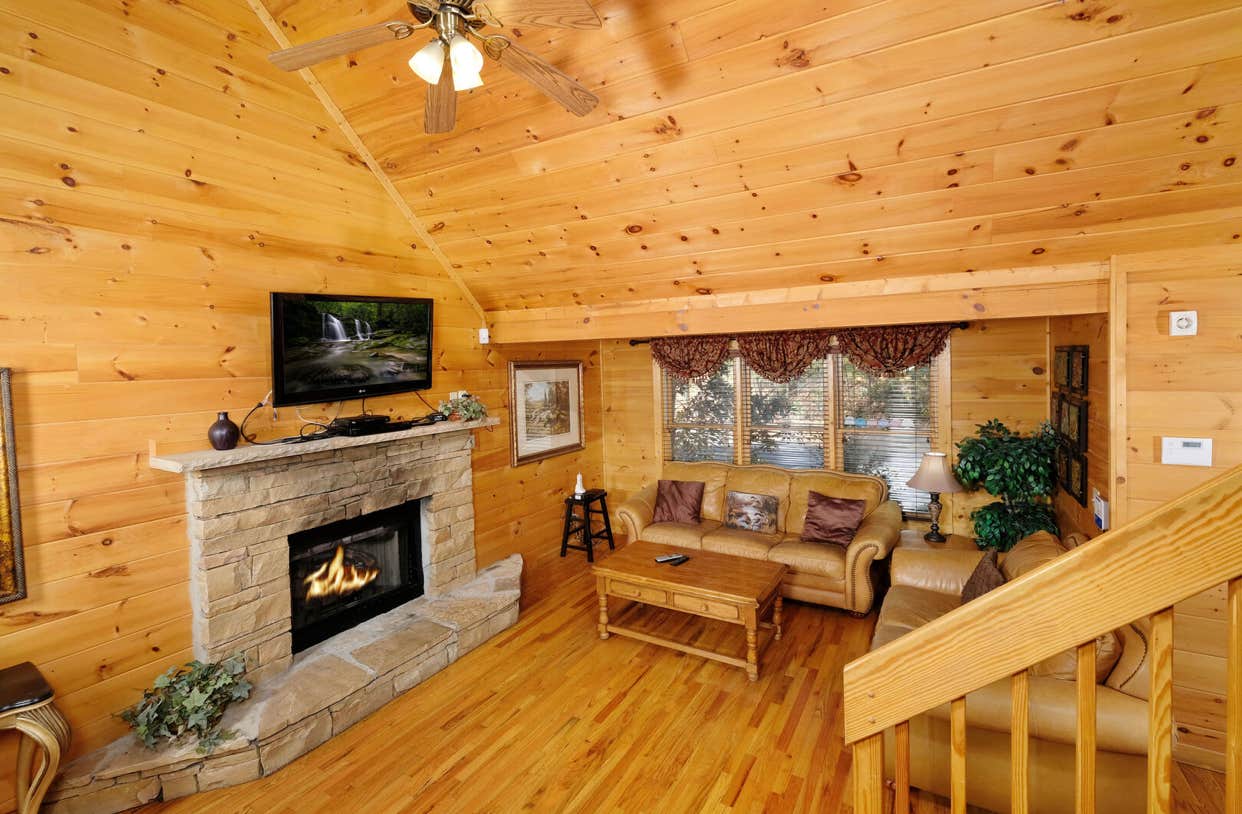 Camping near Crane Flat Campground — Yosemite National Park: The Luvre, El Portal, Tennessee