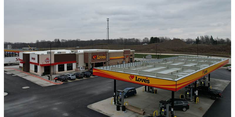 Camper submitted image from Love's RV Hookup-Madison OH 863