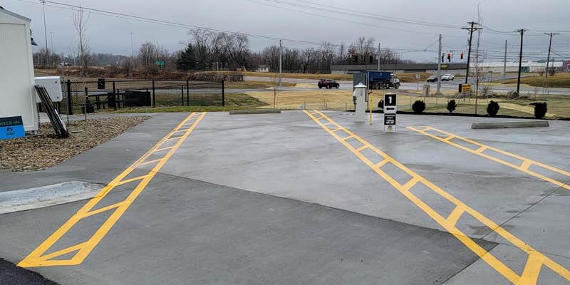 Camper submitted image from Love's RV Hookup-Lancaster OH 872