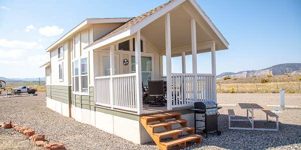 Camper submitted image from Trail and Hitch