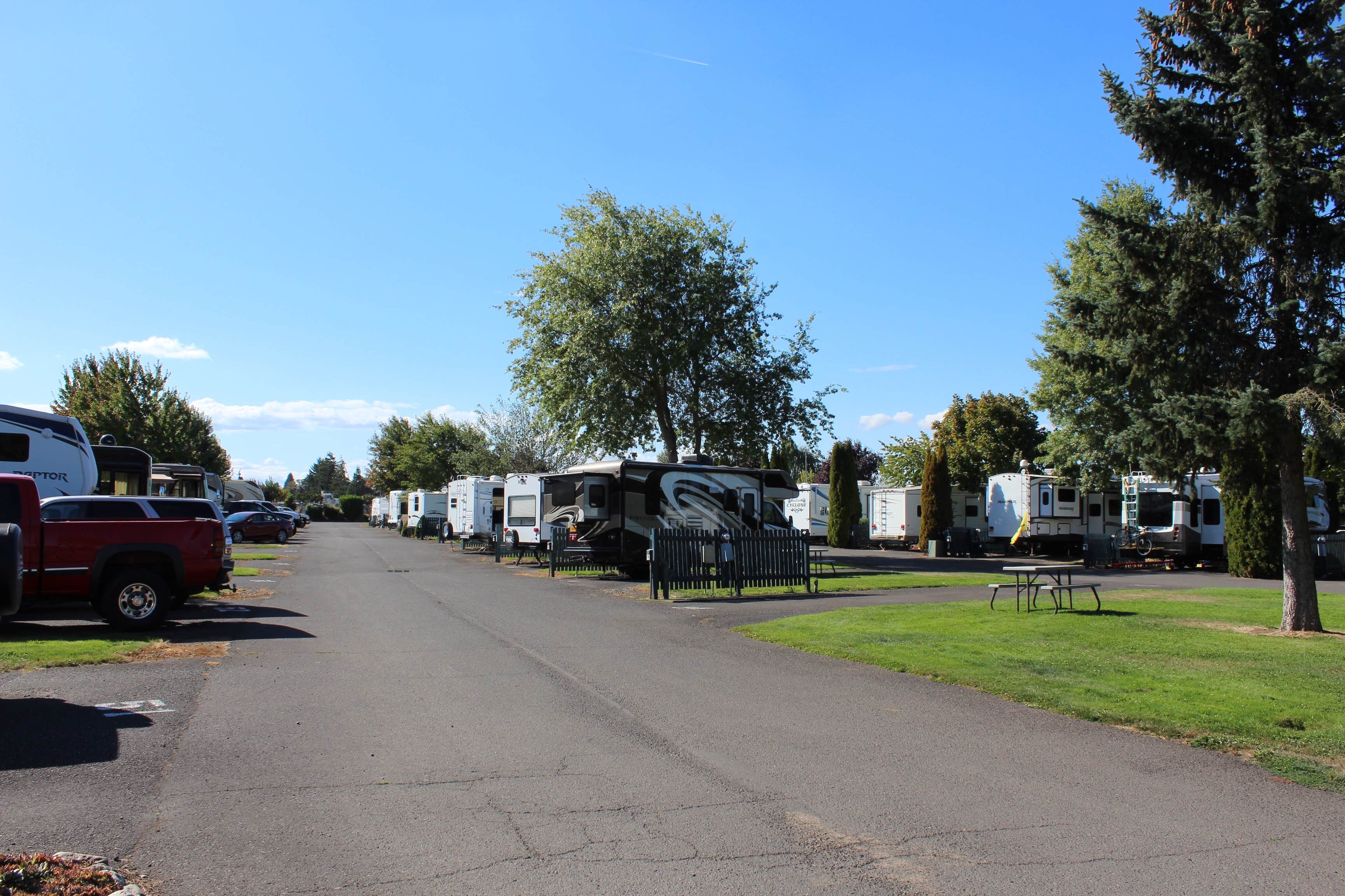 Camper submitted image from Premier RV Resort at Eugene - 2