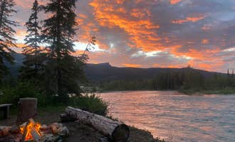 Camping near East Side Glacier Park: Divide Creek Campground, Babb, Montana